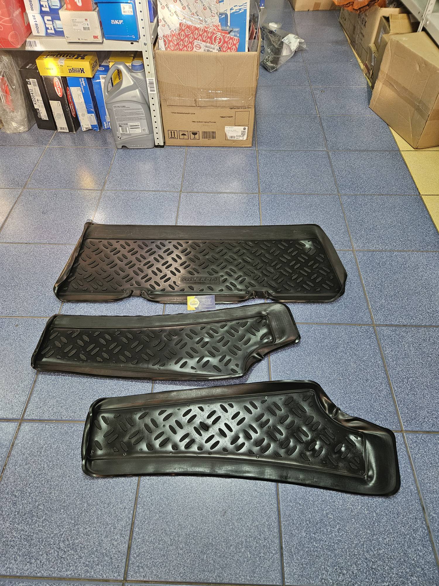 Коврики салона (Lada Largus) полиуретановые (только 3й ряд) Aileron  64012 ан 99999901107719 / 8460055290