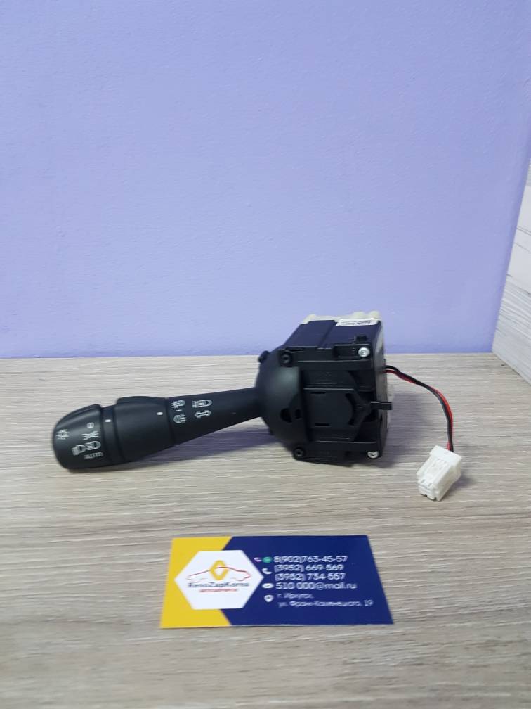8201167992 Renault Переключатель света подрулевой (Logan c 14г для авто с автосветом) Renault ориг 8201167992