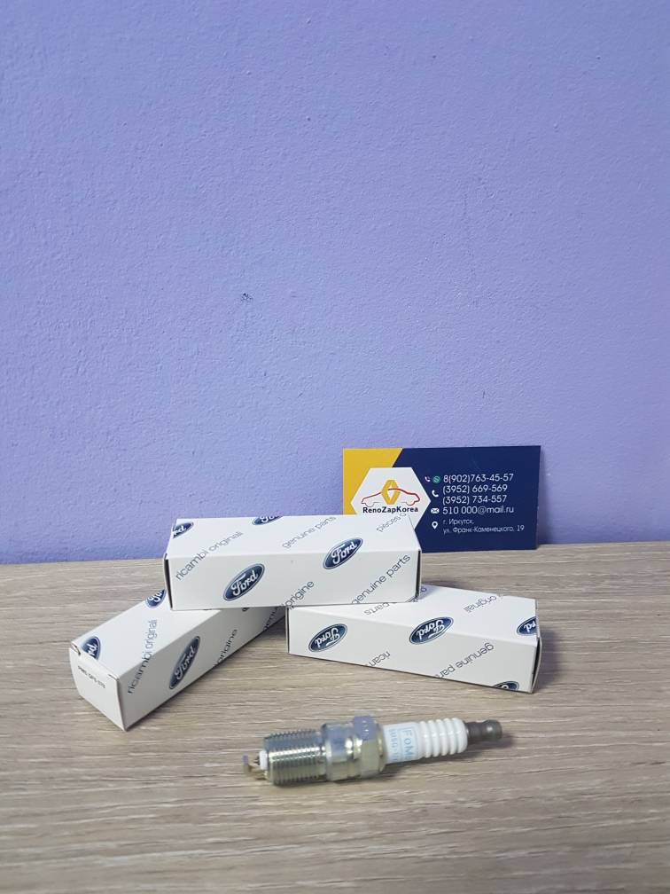 1369704 Ford Свеча зажигания  (Ford Focus2 (дв 1.8и2л), Mondeo4 (дв 2л-145л.с) Ford (платина) оригинал 1369704