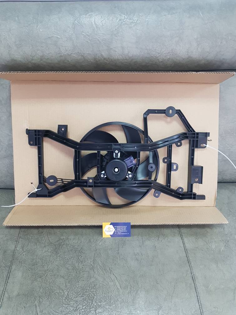 LFK0978 LUZAR Диффузор радиатора в сборе (Logan с 14г без конд ,Duster2л(см VIN)) (МКП) Luzar LFK0978 ан 214810048R/214812218R/214818664R