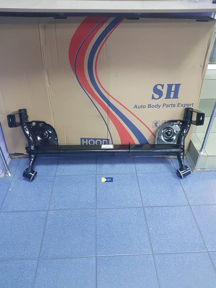 Задняя балка (Logan,Sandero (крепл!), Logan c14г) (кроме Largus и Almera) с с/блоками TORK ан 8200630332 / 8200735940 DOMINANT RE82000630332