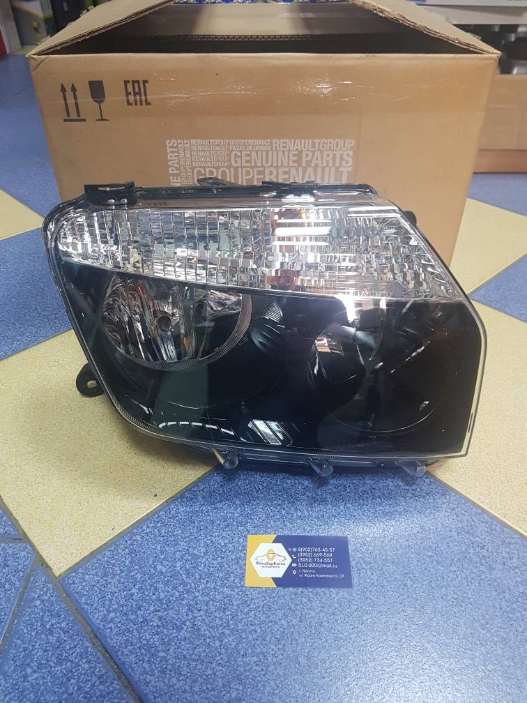 260101891R Renault Фара (Duster до рест) (4WD) черная  правая ориг 260101891R