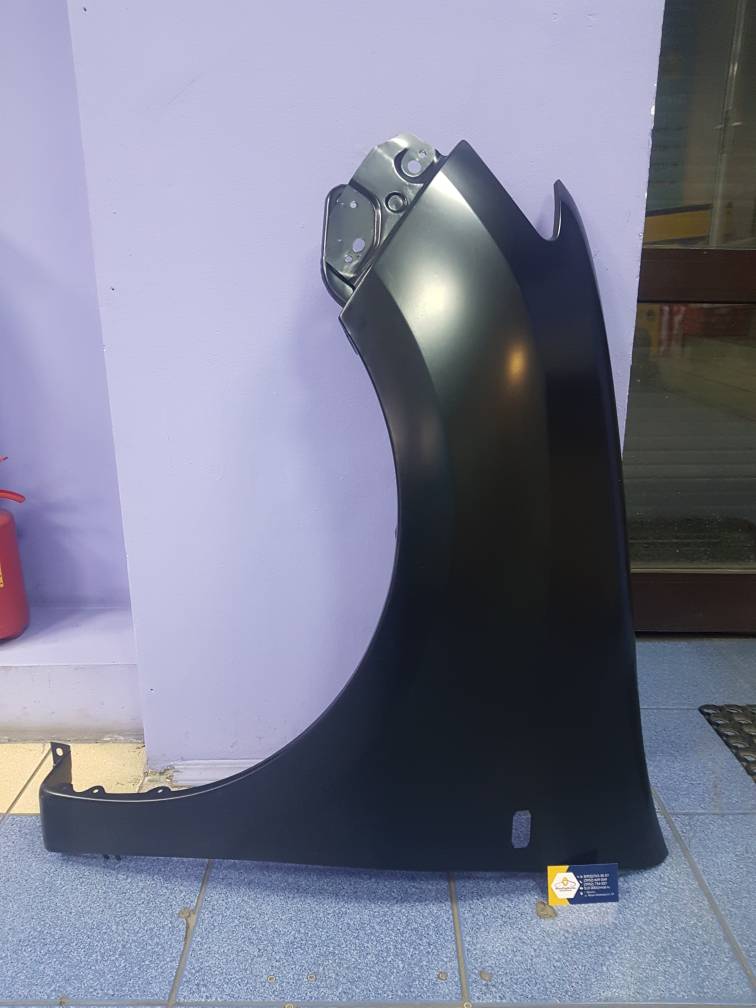 631012081R API Крыло переднее (Logan с14г,Sandero с14) левое (с отв под повторит) AP DC01101600L00  ан  631012081R