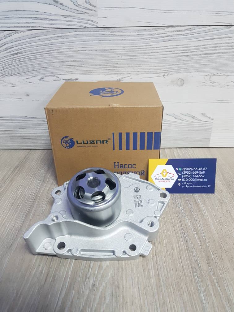 Водяной насос (помпа) (Reno Duster 2л, Megane 2 и др дв F4R) Luzar LWP0982 аналог 7701479043