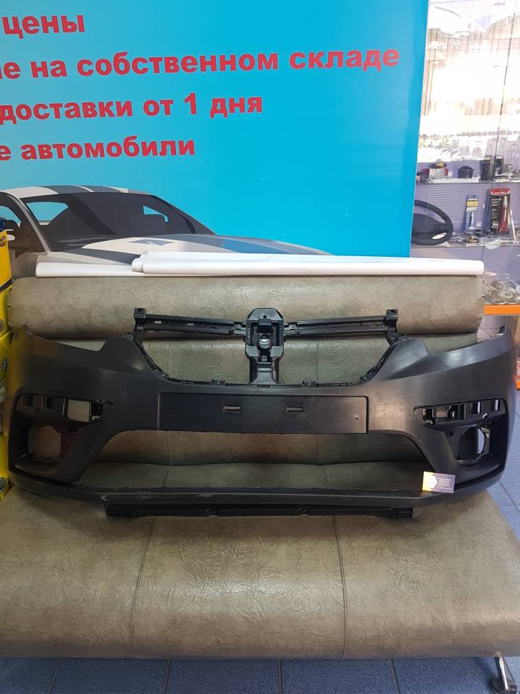 SAP01LOG18FB676 API Бампер передний (Logan с18г рест, Sandero c18г рест) API  RN0110000B000  аналог 620220063R