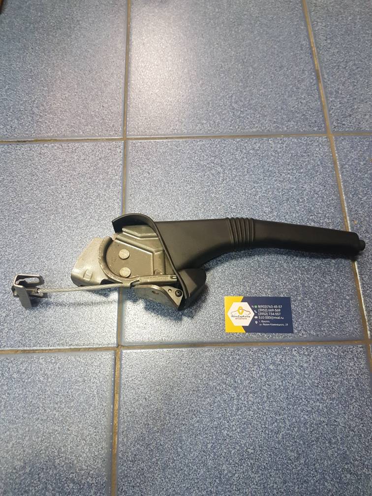 360108002R Renault Трос ручного тормоза основной центральный с рычагом (Logan все , Sandero, Largus)  Renault ориг 360108002R ан 360109167R / 360106743R / 6001547167