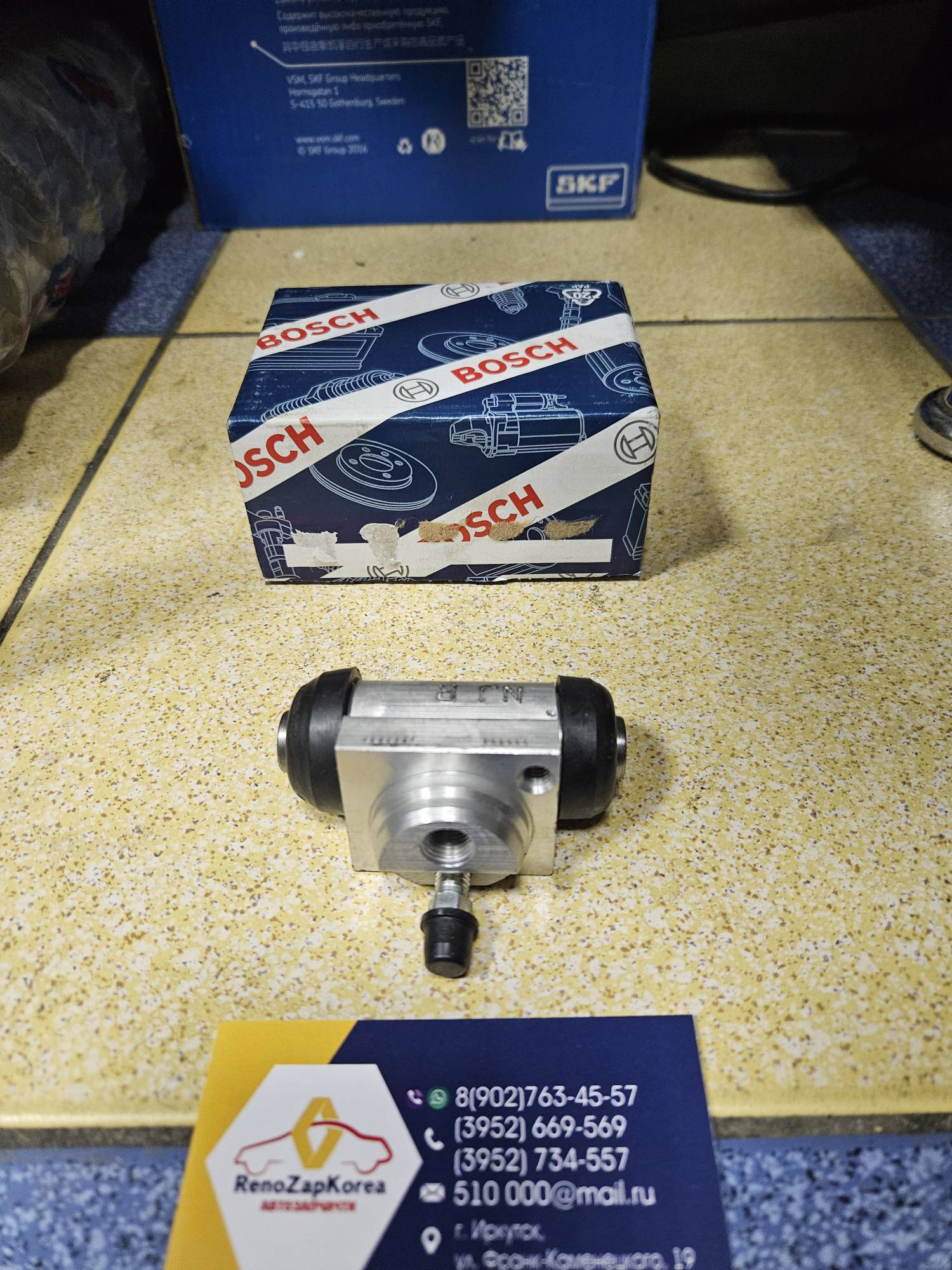 F026002572 Bosch Цилиндр задний тормозной (Reno Largus, Duster (4x2), Almera) Левый Bosch  F026002572 ан 6001549707