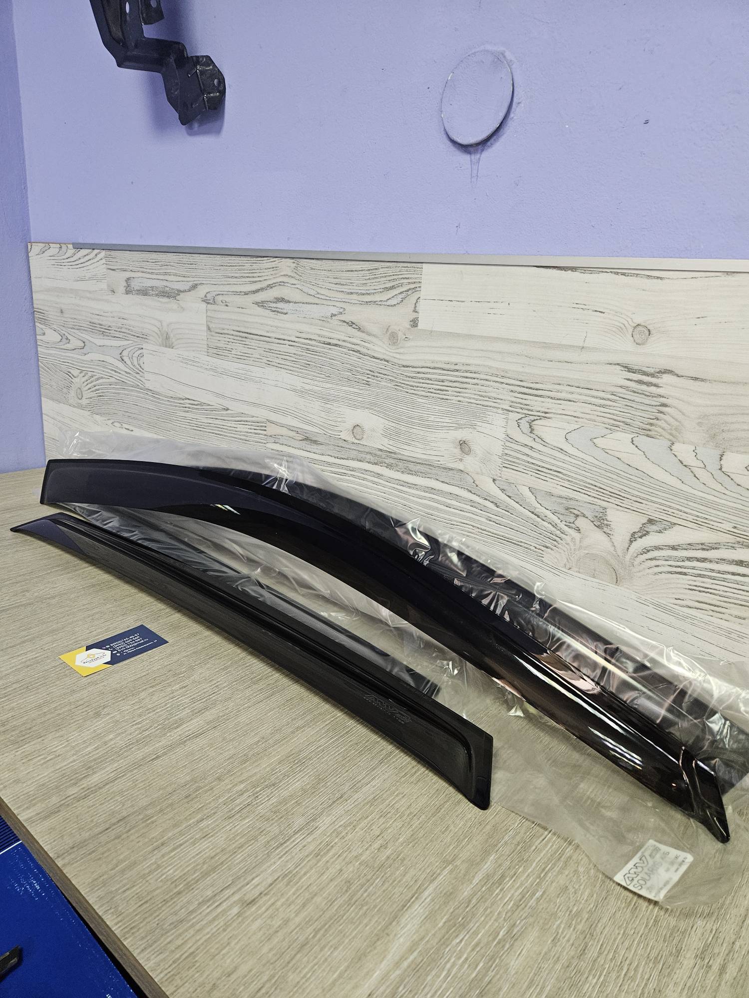 * ДК1106С ANVair Дефлекторы окон ветровик (Hyundai/Kia) (Solaris1 до17 хэтчб) ANVair ДК1106С (Россия) ан R82221R300